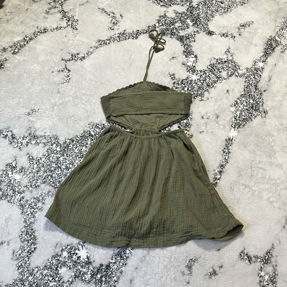 Aerie Dress Womens Size Medium Olive Green Halter Crochet Smocked Back Mini - Picture 3 of 6